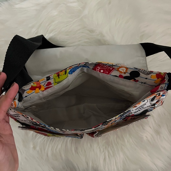 Authentic Disney “I Love Nerds” Messenger Bag! - Picture 5 of 5